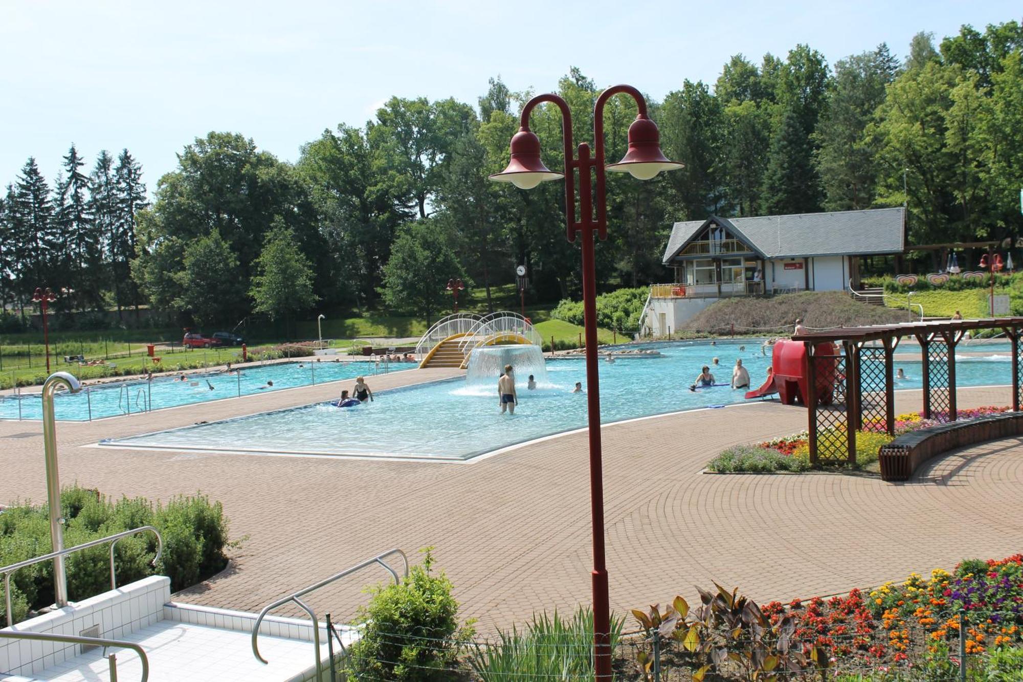 Hotel Bb Bahnhof Bertsdorf Olbersdorf Dış mekan fotoğraf